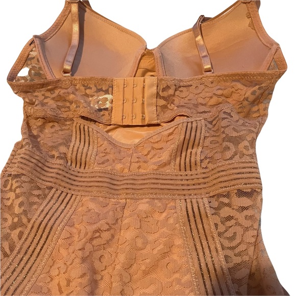 French Affair Push Up Bodysuit. - Picture 7 of 12